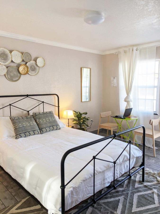 Located By The Beach 1 Bedroom With Parking And Pool Clearwater Dış mekan fotoğraf